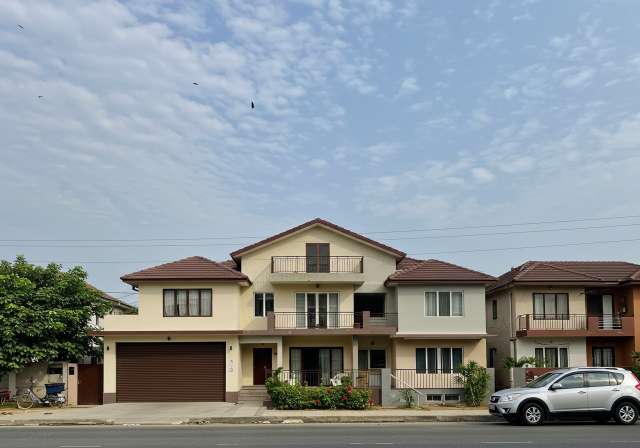 no.1 stock broker in india