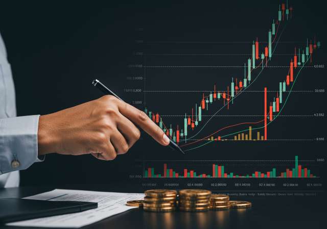 largest stock broker in india 2025